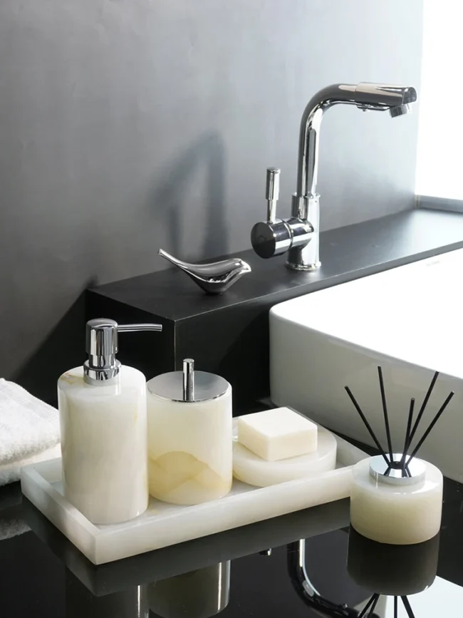 OPUS Bathroom Accessories Set - Image 3