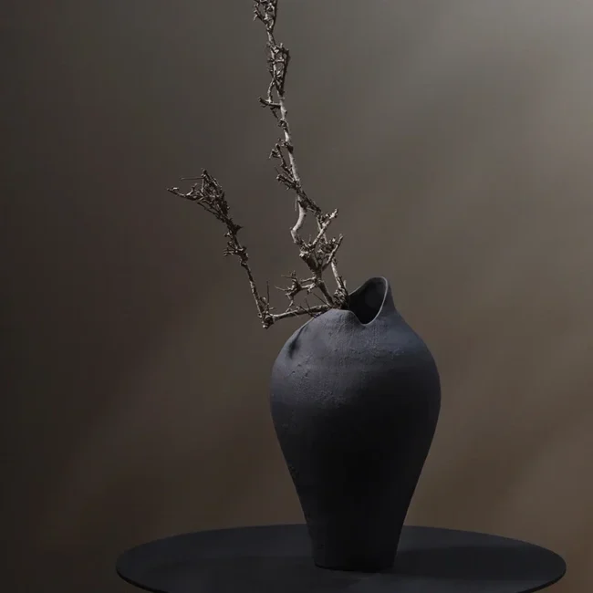 RYU Ceramic Vase - Image 4